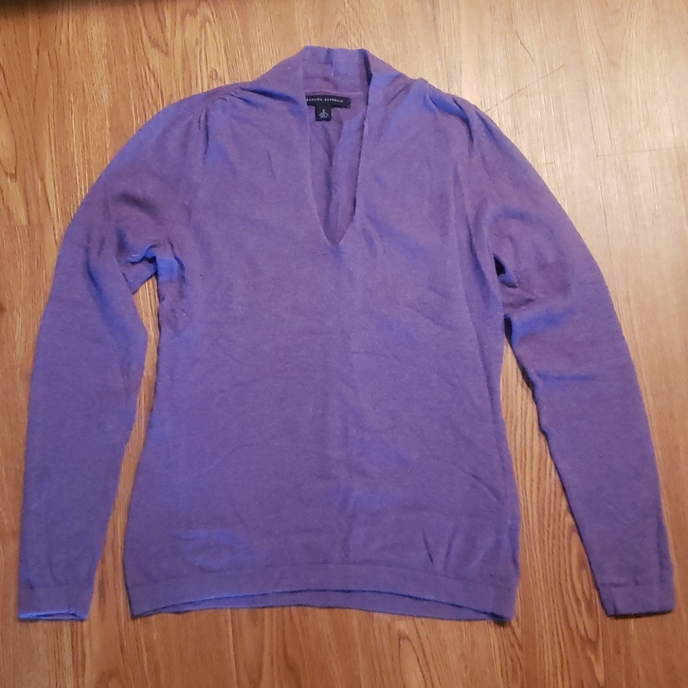 Banana Republic V Neck Sweater